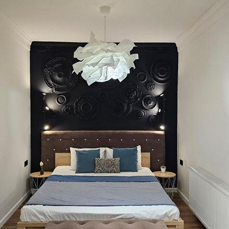 Black Room Apartment Mukaçeve Dış mekan fotoğraf